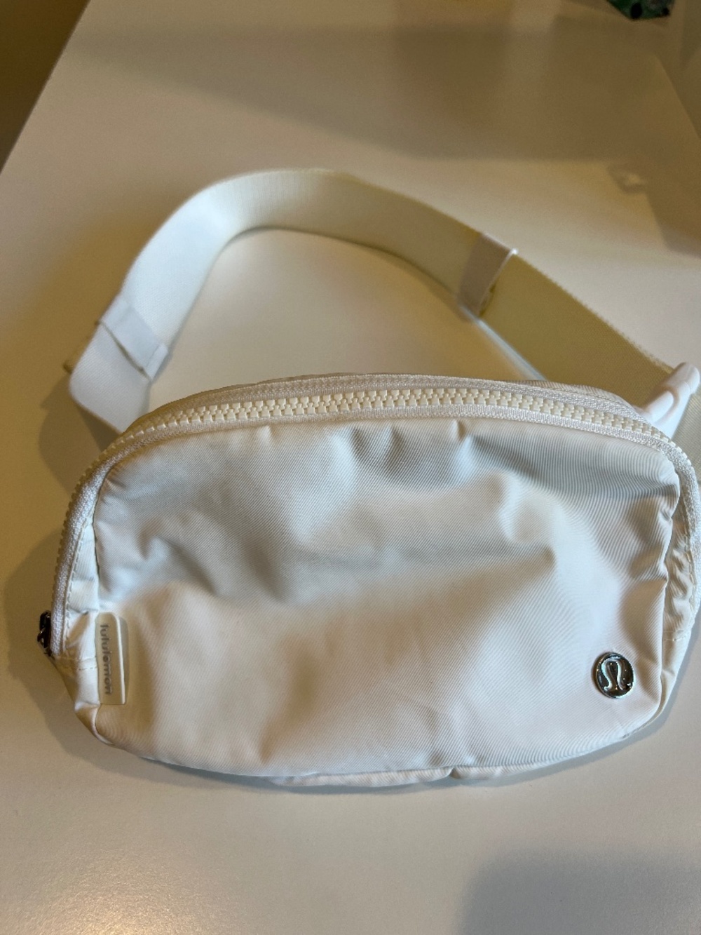 Lululemon Everywhere Belt Bag 1L White Crossbody Waist Pack